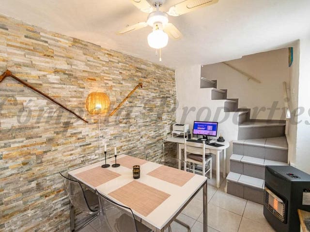 Image No.6-2 Bed Townhouse for sale