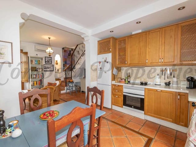 Image No.12-1 Bed Townhouse for sale