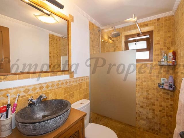 Image No.14-1 Bed Townhouse for sale