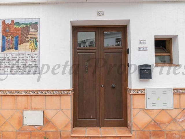 Image No.18-1 Bed Townhouse for sale