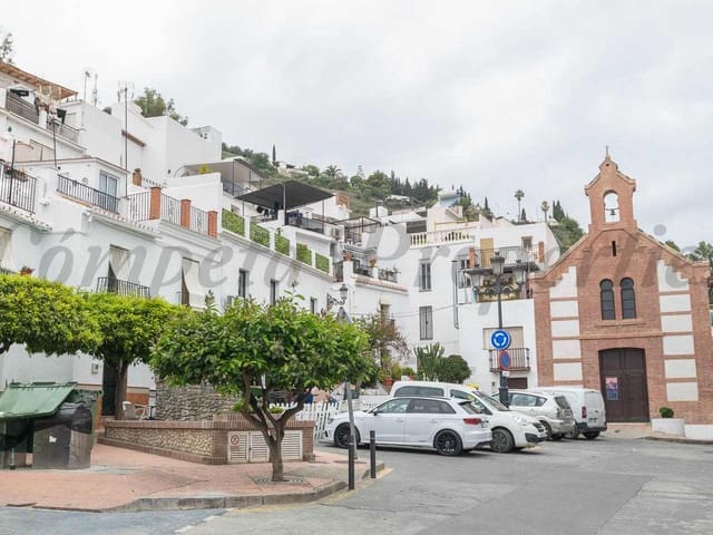 Image No.19-1 Bed Townhouse for sale