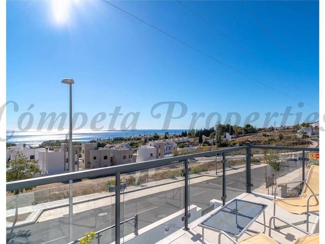 Image No.13-3 Bed Property for sale