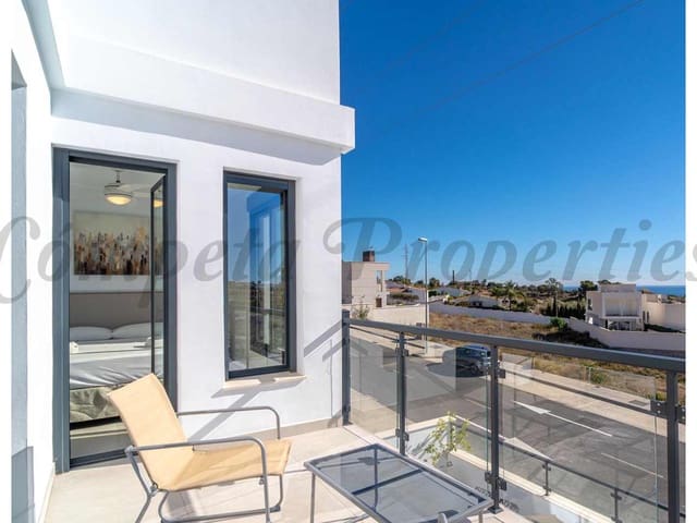 Image No.14-3 Bed Property for sale