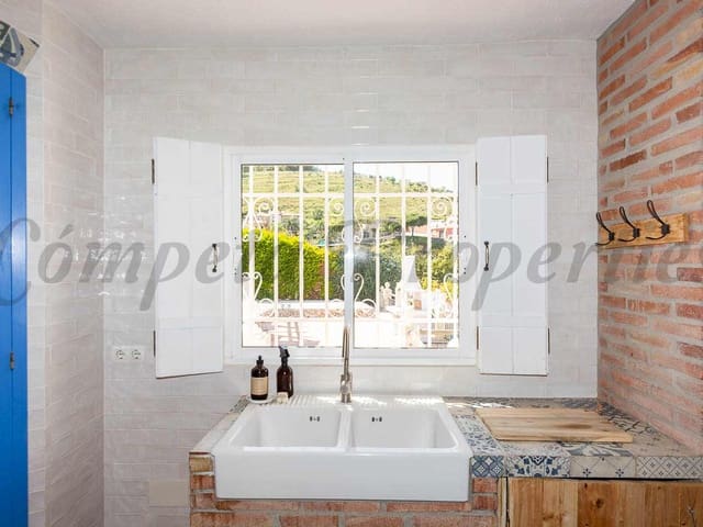 Image No.11-5 Bed Villa for sale