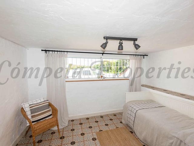 Image No.26-5 Bed Villa for sale