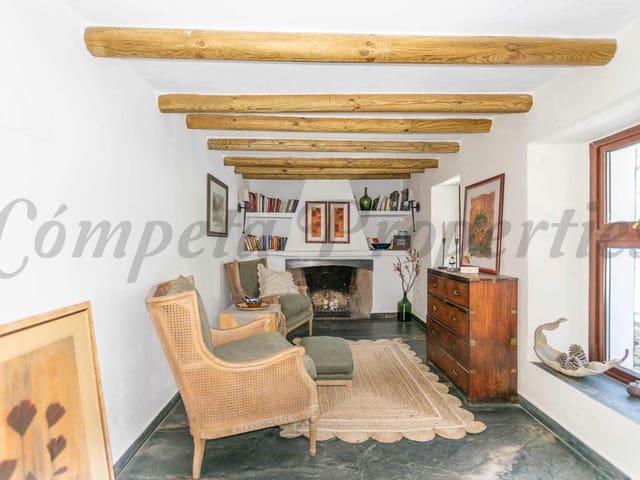 Image No.10-3 Bed Villa for sale