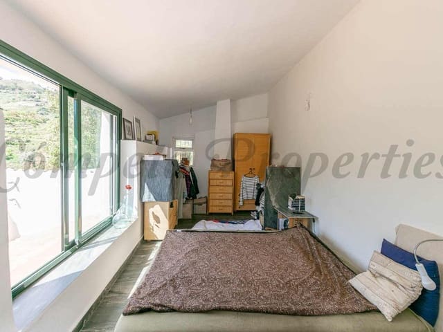 Image No.12-3 Bed Villa for sale