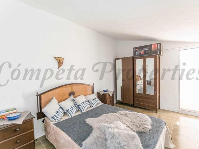 Image No.18-3 Bed Villa for sale