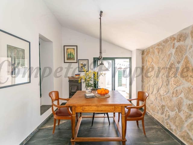 Image No.8-3 Bed Villa for sale