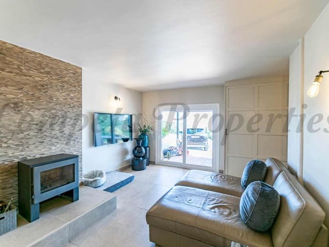 Image No.19-7 Bed Villa for sale