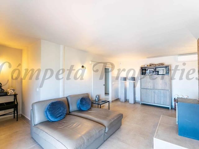 Image No.20-7 Bed Villa for sale