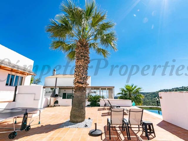 Image No.3-7 Bed Villa for sale