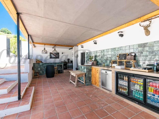 Image No.5-7 Bed Villa for sale