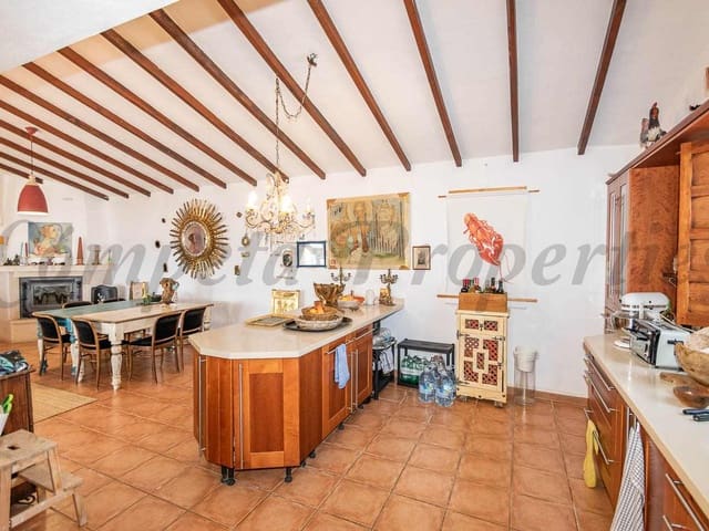 Image No.9-4 Bed Finca for sale