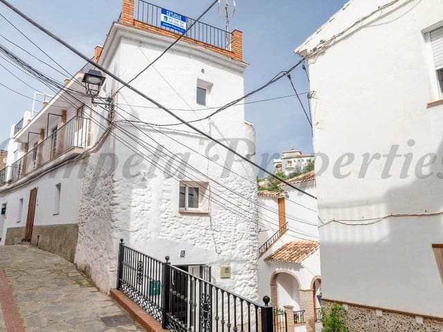 Image No.16-2 Bed Townhouse for sale