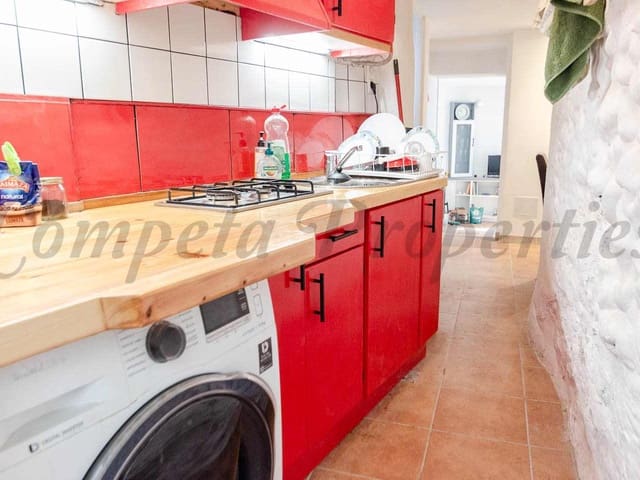 Image No.6-2 Bed Townhouse for sale