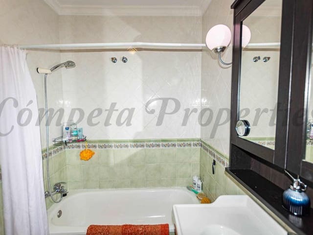 Image No.11-3 Bed Apartment for sale