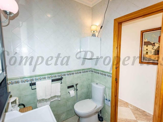 Image No.13-3 Bed Apartment for sale