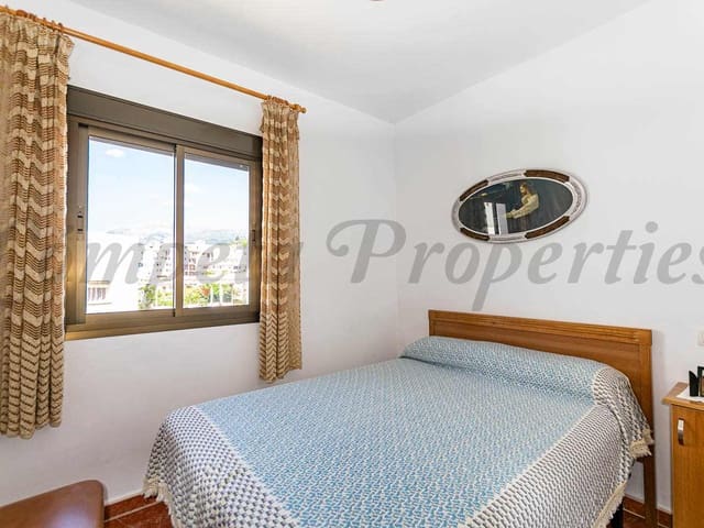Image No.10-3 Bed Townhouse for sale