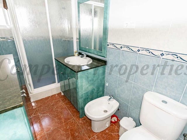 Image No.11-3 Bed Townhouse for sale