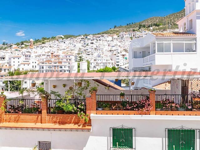 Image No.2-3 Bed Townhouse for sale