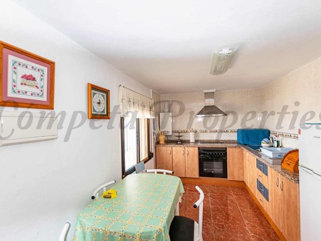 Image No.4-3 Bed Townhouse for sale