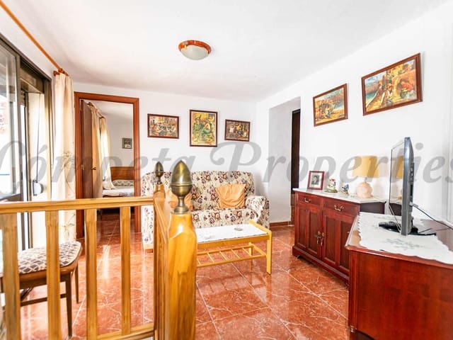Image No.6-3 Bed Townhouse for sale
