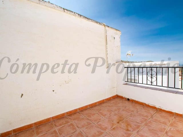 Image No.12-2 Bed Townhouse for sale