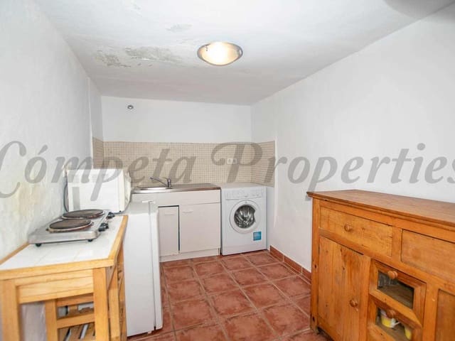 Image No.7-2 Bed Townhouse for sale