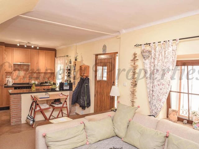 Image No.4-2 Bed Townhouse for sale