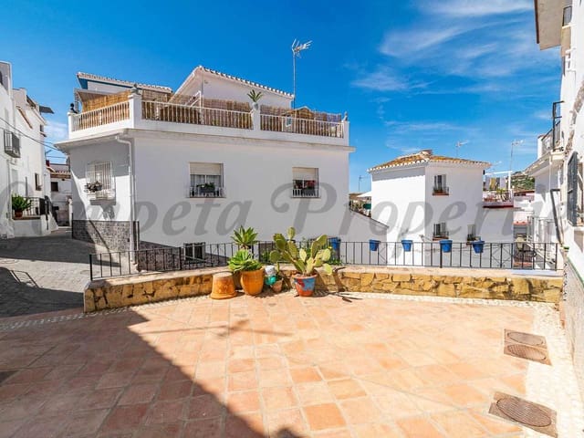 Image No.16-1 Bed Townhouse for sale