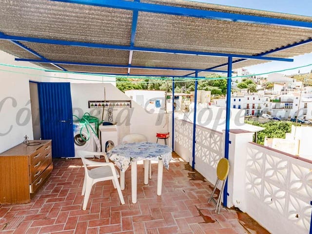 Image No.11-2 Bed Townhouse for sale