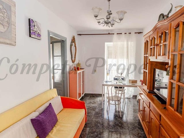 Image No.2-2 Bed Townhouse for sale