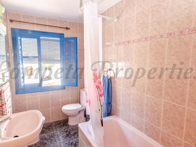 Image No.7-2 Bed Townhouse for sale