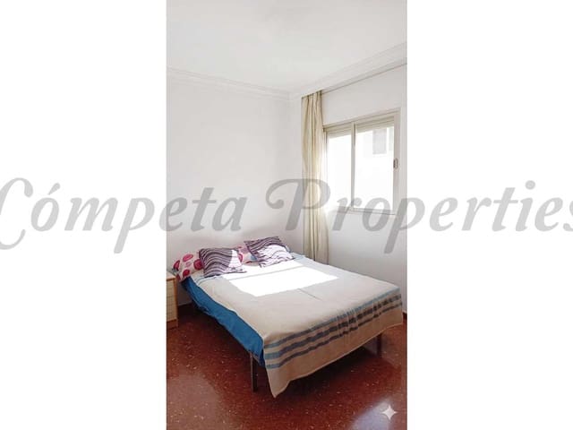 Image No.12-3 Bed Apartment for sale