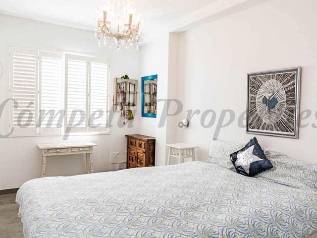 Image No.4-Appartement de 2 chambres à vendre à Nerja