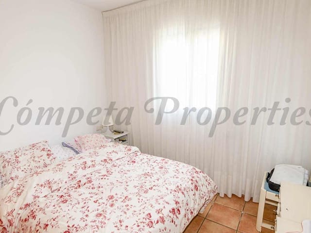 Image No.9-2 Bed Villa for sale