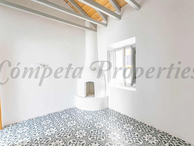 Image No.10-2 Bed Townhouse for sale