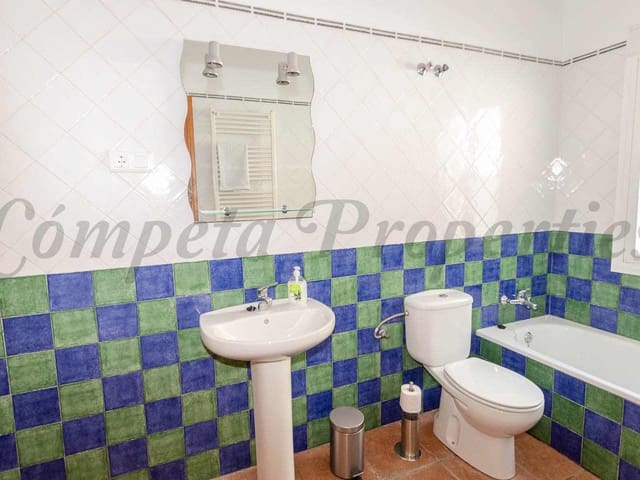 Image No.11-4 Bed Villa for sale