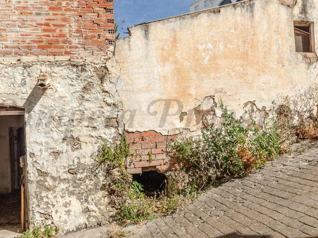 Image No.19-4 Bed Townhouse for sale