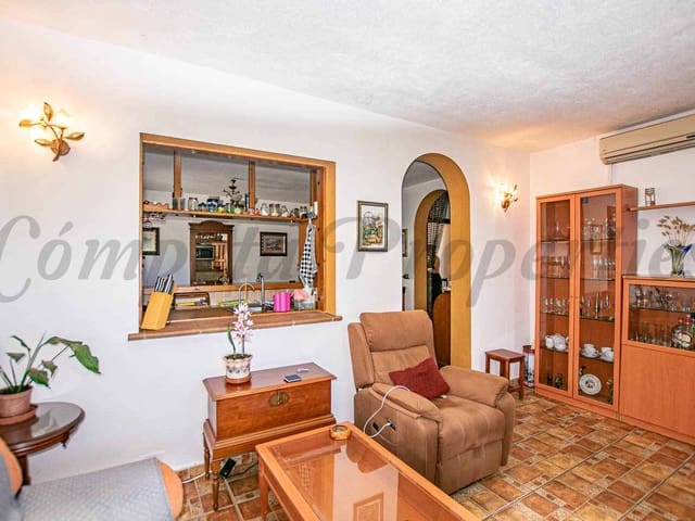 Image No.11-Villa de 3 chambres à vendre à Sayalonga
