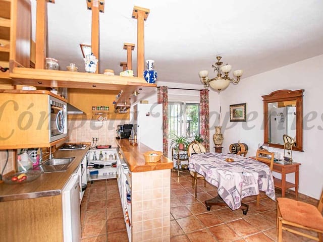 Image No.12-Villa de 3 chambres à vendre à Sayalonga