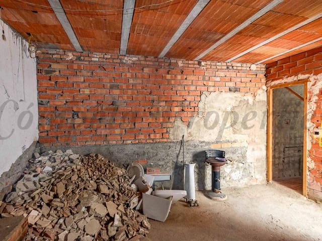 Image No.10-3 Bed Townhouse for sale