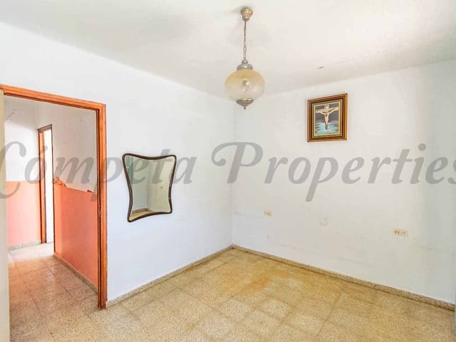 Image No.15-3 Bed Townhouse for sale