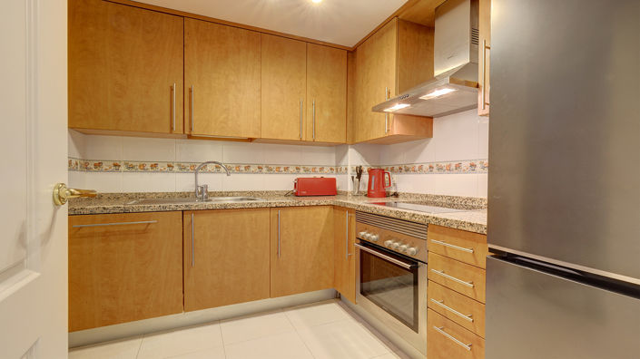 Image No.18-3 Bed Property for sale