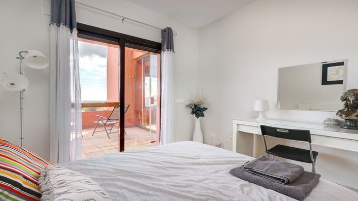 Image No.8-3 Bed Property for sale