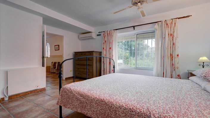 Image No.41-3 Bed Finca for sale