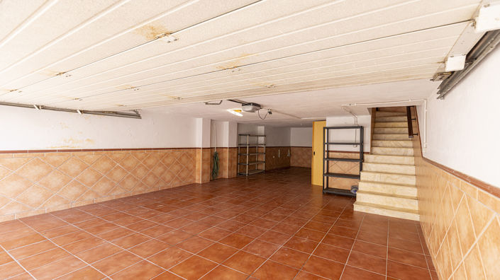 Image No.22-4 Bed Townhouse for sale