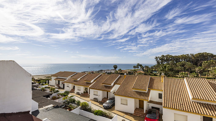 Image No.28-4 Bed Townhouse for sale