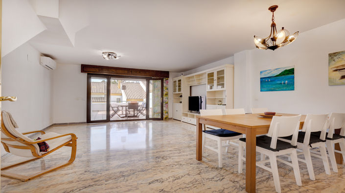 Image No.6-4 Bed Townhouse for sale